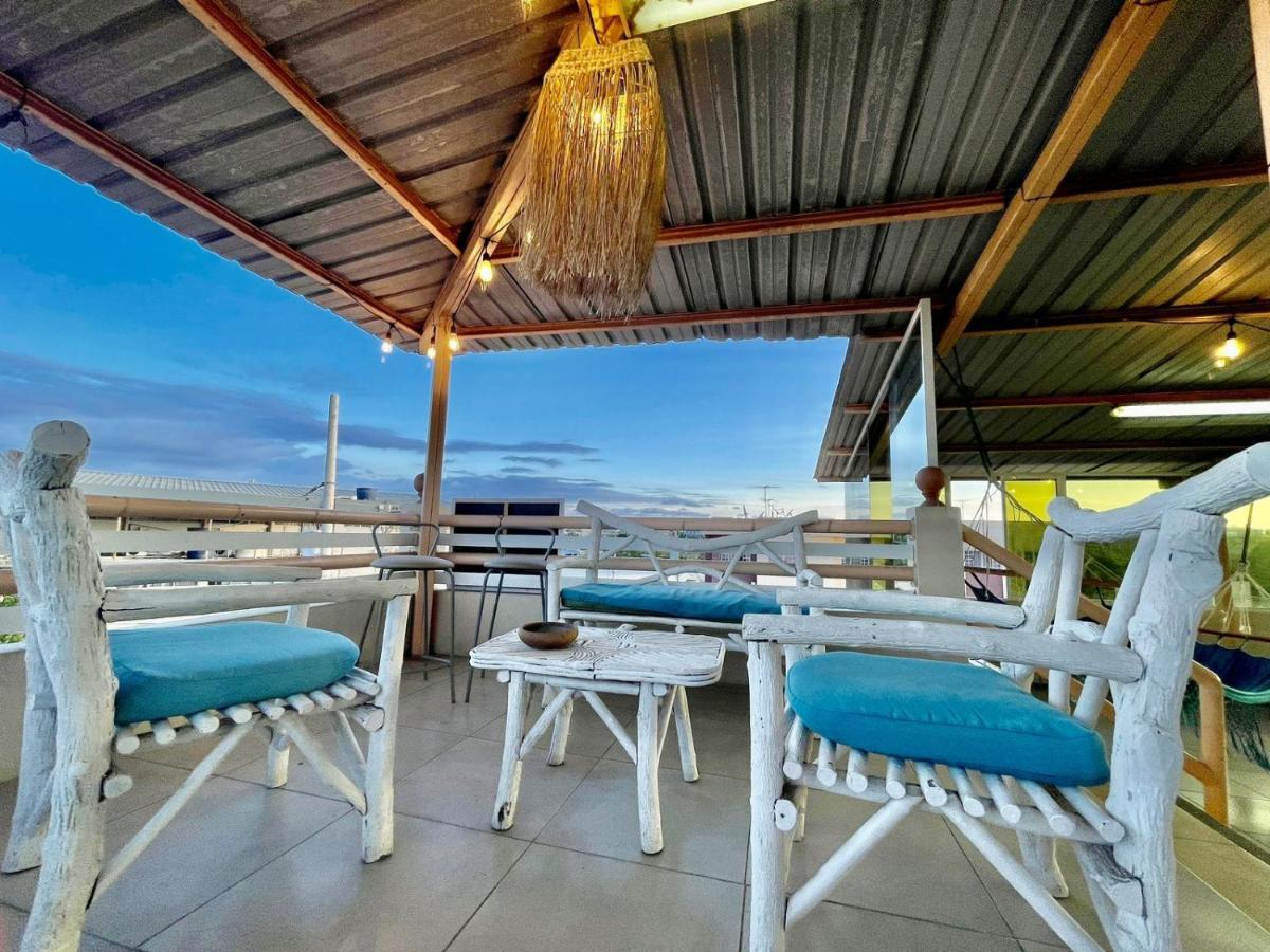 Reef Hostel Manta Exterior photo